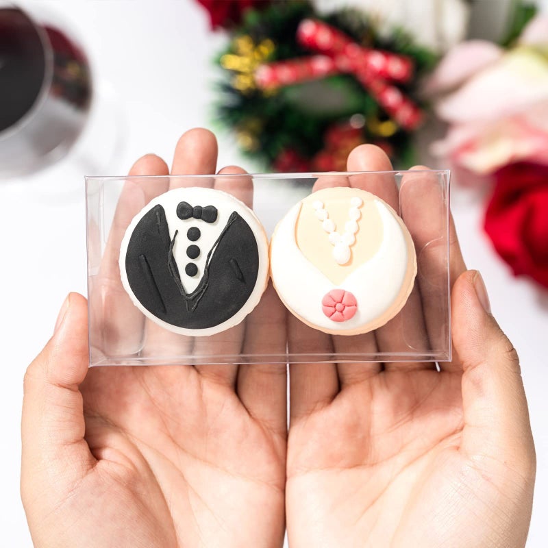 RomanticBaking 100 عبوة من صناديق الماكارون الشفافة لعلبتين من البلاستيك الصغير المغطى بالشوكولاتة مقاس 4.17 × 2.16 × 1.37 بوصة لحفلات الزفاف وحفلات استقبال المولود الجديد وصناديق المخبوزات الصغيرة وصناديق حلوى المعجنات - Image 1